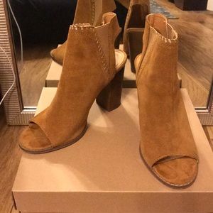 Urban Outfitters Block Heel